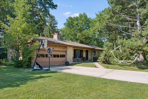 Photo of 1704 Park Avenue W, Highland Park, IL 60035 (MLS # 12705659)