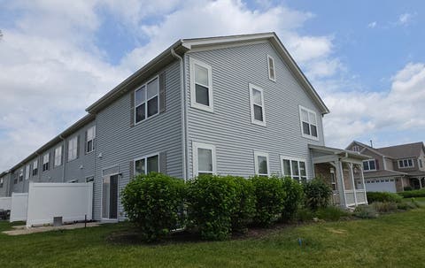 Tiny photo for 385 Bluegrass Parkway, Oswego, IL 60543 (MLS # 12674445)