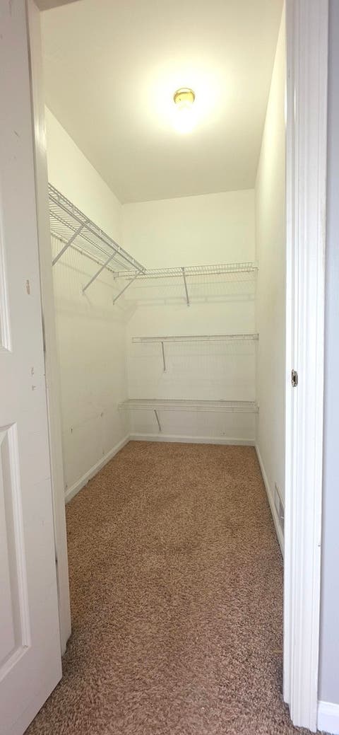 Tiny photo for 385 Bluegrass Parkway, Oswego, IL 60543 (MLS # 12674445)