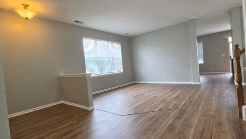 Tiny photo for 385 Bluegrass Parkway, Oswego, IL 60543 (MLS # 12674445)