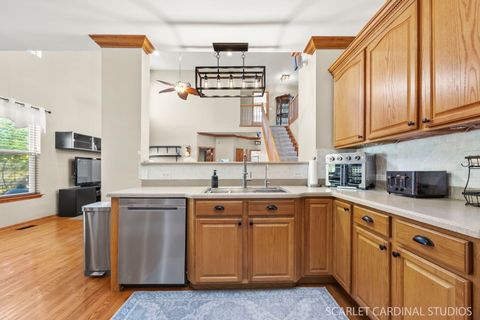 Tiny photo for 633 Mansfield Way, Oswego, IL 60543 (MLS # 12469087)