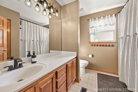 Tiny photo for 633 Mansfield Way, Oswego, IL 60543 (MLS # 12469087)