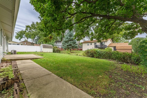 Tiny photo for 212 Wellington Avenue, Elk Grove Village, IL 60007 (MLS # 12784270)