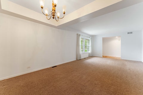 Tiny photo for 212 Wellington Avenue, Elk Grove Village, IL 60007 (MLS # 12784270)
