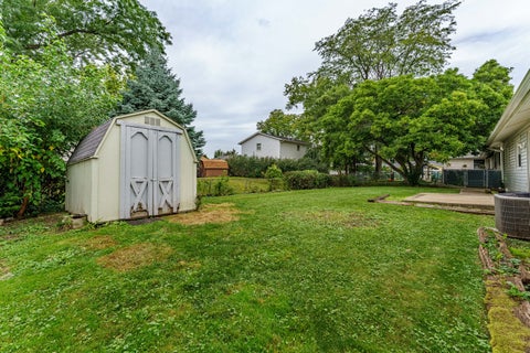 Tiny photo for 212 Wellington Avenue, Elk Grove Village, IL 60007 (MLS # 12784270)