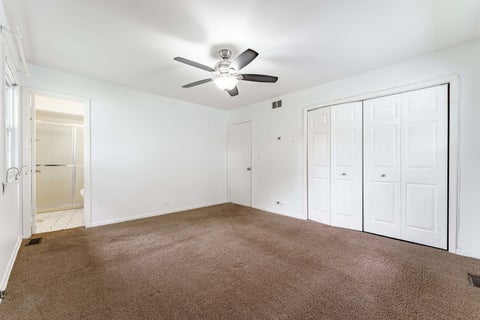 Tiny photo for 212 Wellington Avenue, Elk Grove Village, IL 60007 (MLS # 12784270)