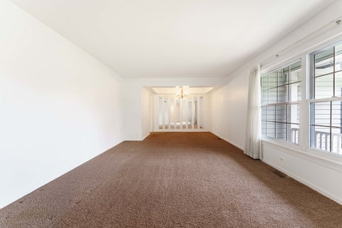 Tiny photo for 212 Wellington Avenue, Elk Grove Village, IL 60007 (MLS # 12784270)