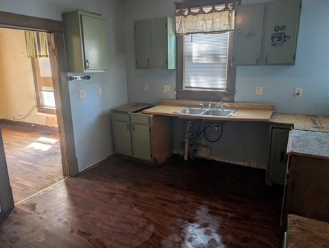 Tiny photo for 2608 SHELBY Avenue, Mattoon, IL 61938 (MLS # 12675944)