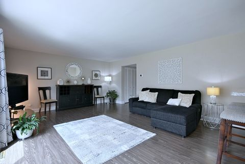 Tiny photo for 1475 Garnet Circle, Hoffman Estates, IL 60192 (MLS # 12640692)