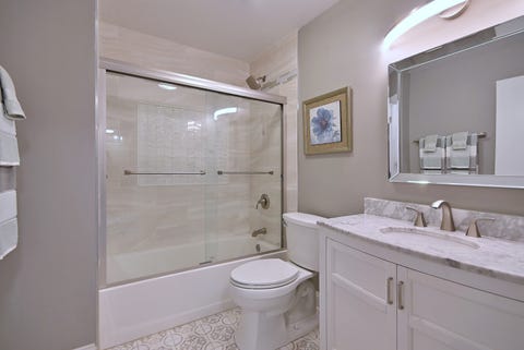 Tiny photo for 1475 Garnet Circle, Hoffman Estates, IL 60192 (MLS # 12640692)