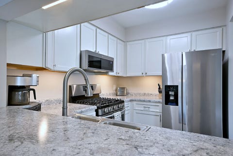 Tiny photo for 1475 Garnet Circle, Hoffman Estates, IL 60192 (MLS # 12640692)