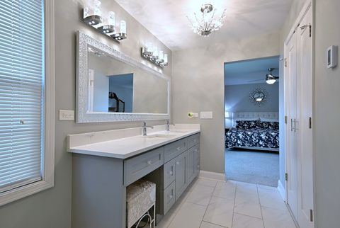 Tiny photo for 1475 Garnet Circle, Hoffman Estates, IL 60192 (MLS # 12640692)