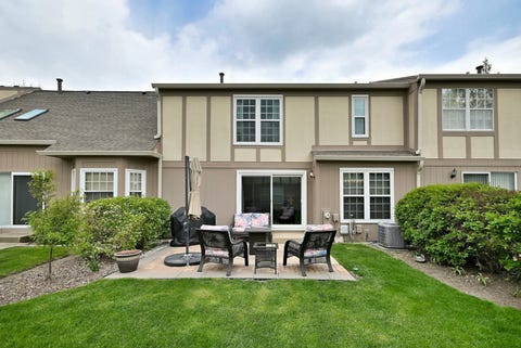 Tiny photo for 1475 Garnet Circle, Hoffman Estates, IL 60192 (MLS # 12640692)