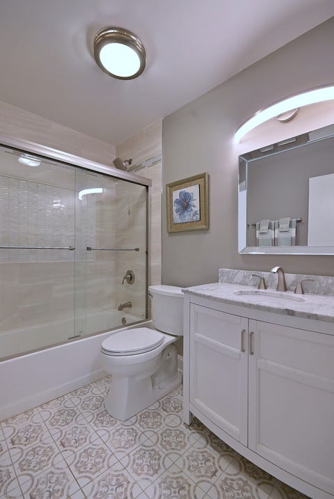 Tiny photo for 1475 Garnet Circle, Hoffman Estates, IL 60192 (MLS # 12640692)