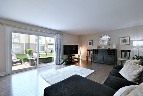 Tiny photo for 1475 Garnet Circle, Hoffman Estates, IL 60192 (MLS # 12640692)