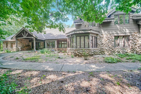 Photo of 27250 N Meadowoods Lane, Mettawa, IL 60048 (MLS # 12757884)