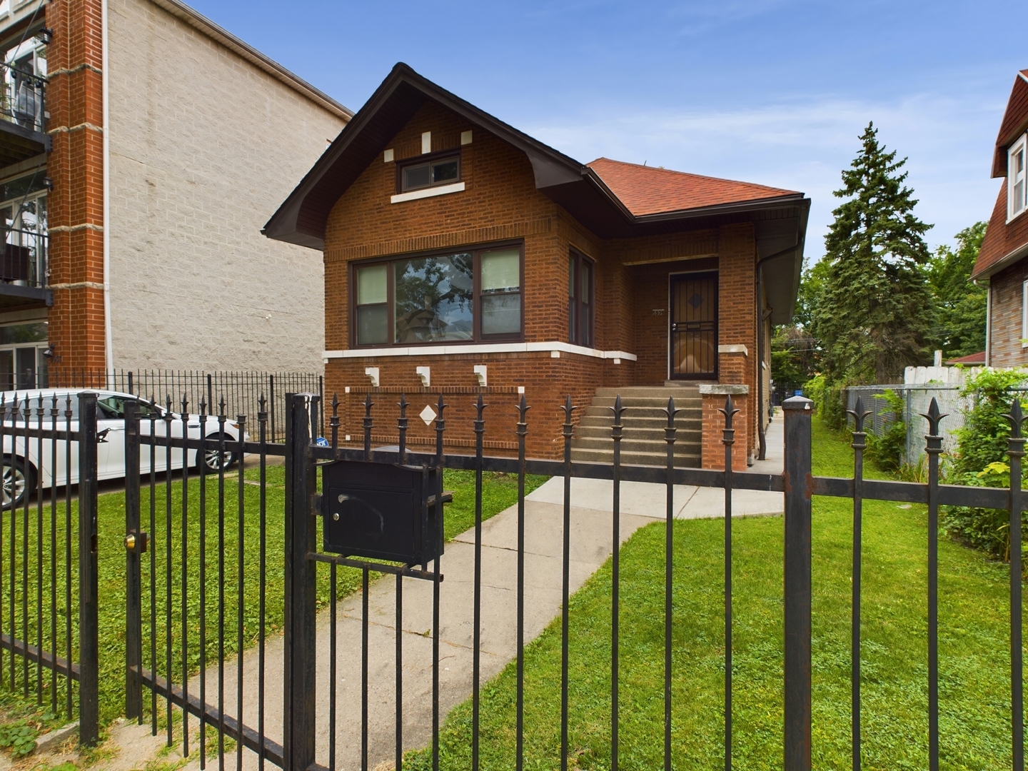 5939 W Huron Street