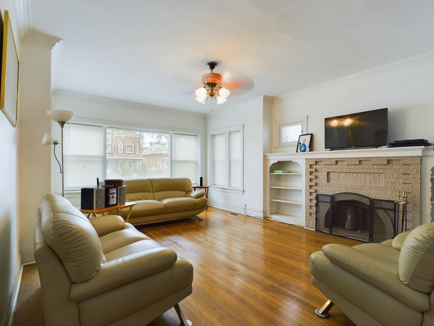 5939 W Huron Street
