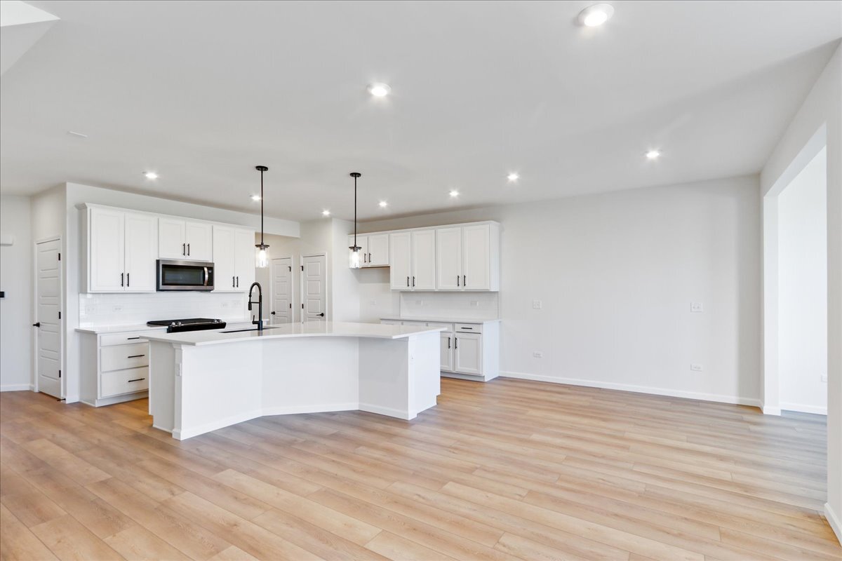 700 Switchgrass Way 56002