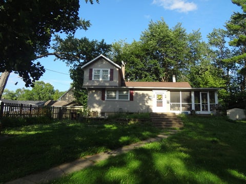 Photo of 111 Millard Avenue, Fox River Grove, IL 60021 (MLS # 12758243)