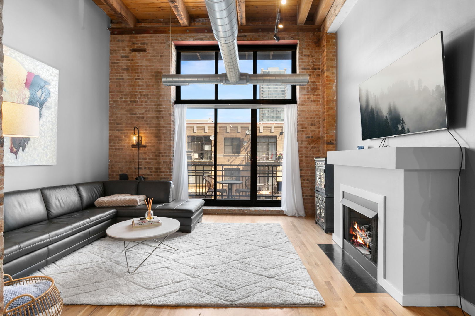1918 S Michigan Avenue 307