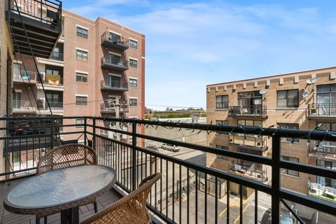Tiny photo for 1918 S Michigan Avenue #307, Chicago, IL 60616 (MLS # 12660029)