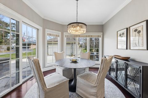 Tiny photo for 321 N Kenilworth Avenue, Glen Ellyn, IL 60137 (MLS # 12569638)