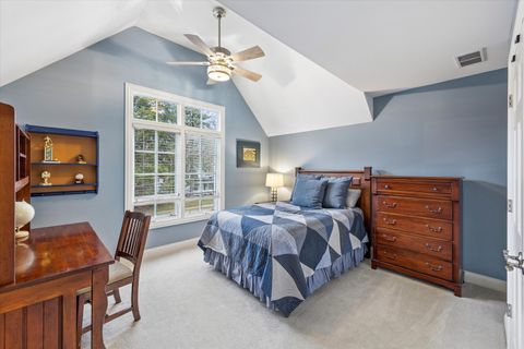 Tiny photo for 321 N Kenilworth Avenue, Glen Ellyn, IL 60137 (MLS # 12569638)