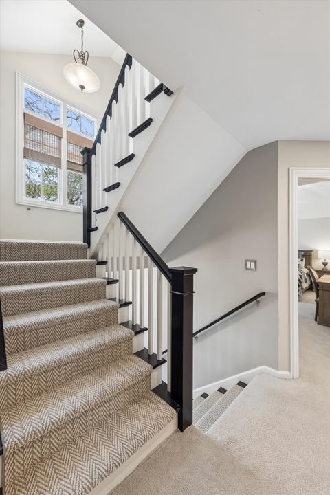 Tiny photo for 321 N Kenilworth Avenue, Glen Ellyn, IL 60137 (MLS # 12569638)