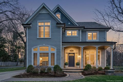 Tiny photo for 321 N Kenilworth Avenue, Glen Ellyn, IL 60137 (MLS # 12569638)