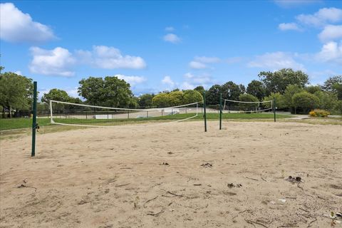 Tiny photo for 5811 Longview Drive, Countryside, IL 60525 (MLS # 12396909)