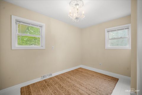 Tiny photo for 6110 Hilly Way, Oakwood Hills, IL 60013 (MLS # 12618594)