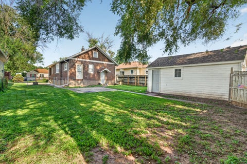 Tiny photo for 823 Pershing Boulevard, Clinton, IA 52732 (MLS # 12746551)