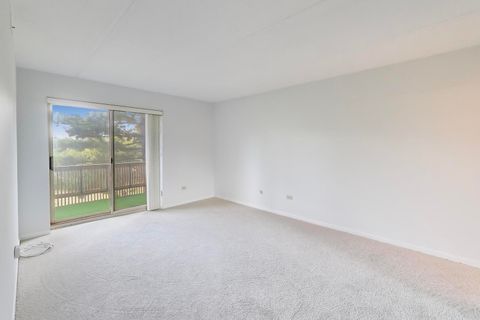 Tiny photo for 502 Redondo Drive #205, Downers Grove, IL 60516 (MLS # 12492295)