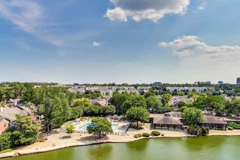Tiny photo for 2015 S Finley Road #512, Lombard, IL 60148 (MLS # 12712843)