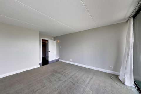 Tiny photo for 2015 S Finley Road #512, Lombard, IL 60148 (MLS # 12712843)