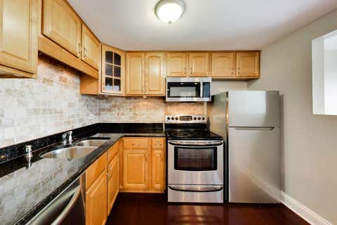 Tiny photo for 2015 S Finley Road #512, Lombard, IL 60148 (MLS # 12712843)