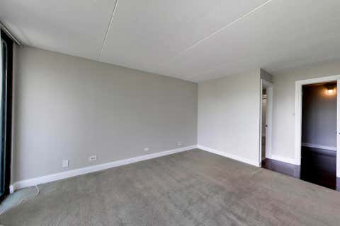 Tiny photo for 2015 S Finley Road #512, Lombard, IL 60148 (MLS # 12712843)