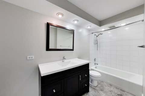 Tiny photo for 2015 S Finley Road #512, Lombard, IL 60148 (MLS # 12712843)