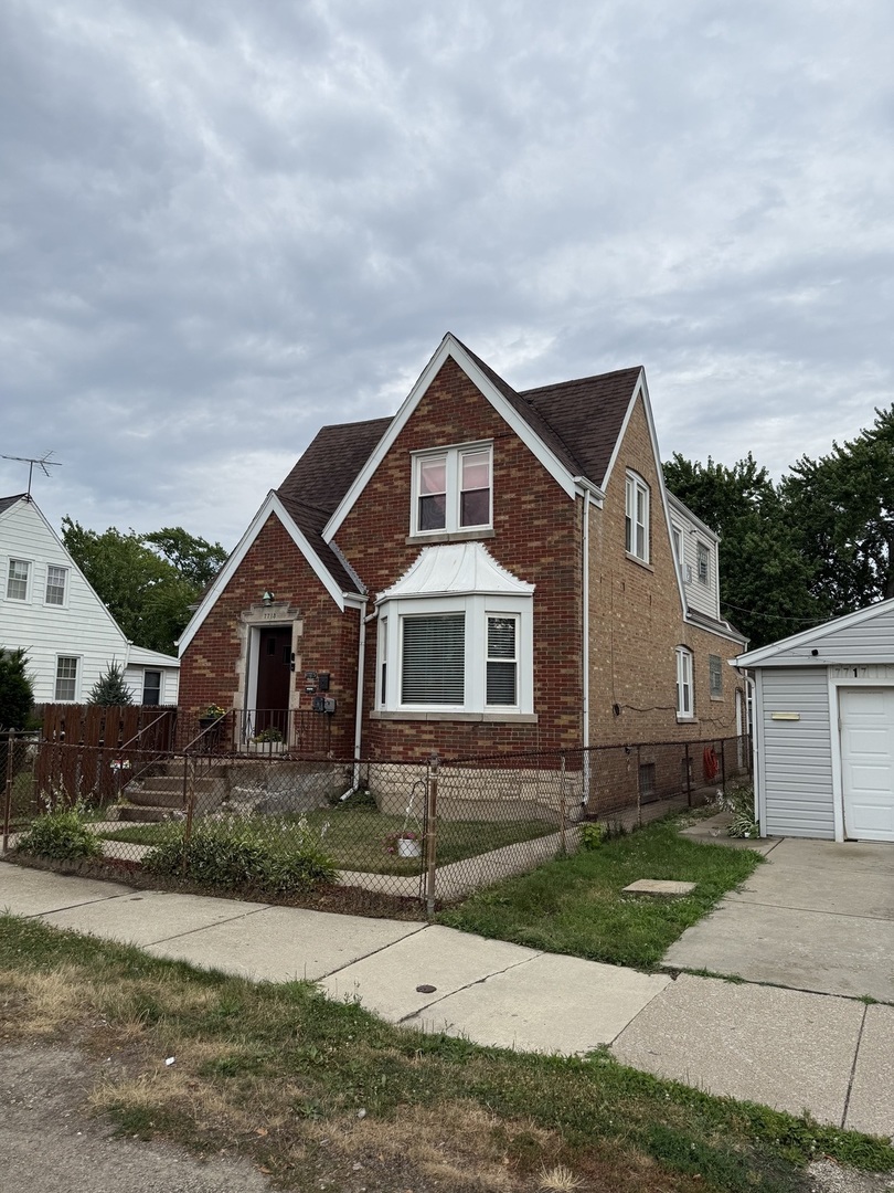 7713 W Forest Preserve Avenue
