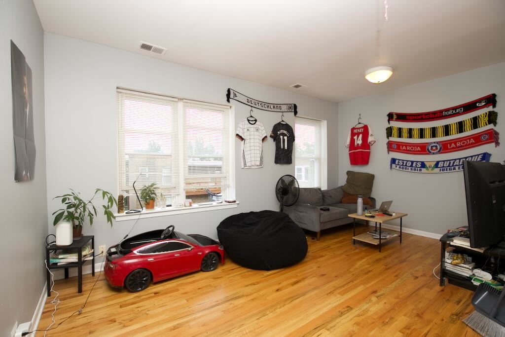 4511 N Malden Street 3B