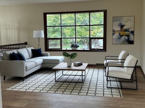 Tiny photo for 127 Hidden View Drive, Westmont, IL 60559 (MLS # 12463576)