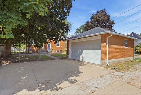 Tiny photo for 2325 Western Avenue, Davenport, IA 52803 (MLS # 12735745)