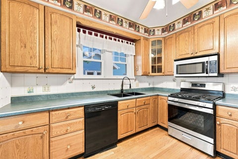 Tiny photo for 2325 Western Avenue, Davenport, IA 52803 (MLS # 12735745)