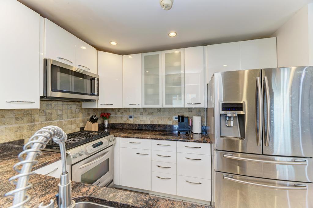 807 Harris Lane 807