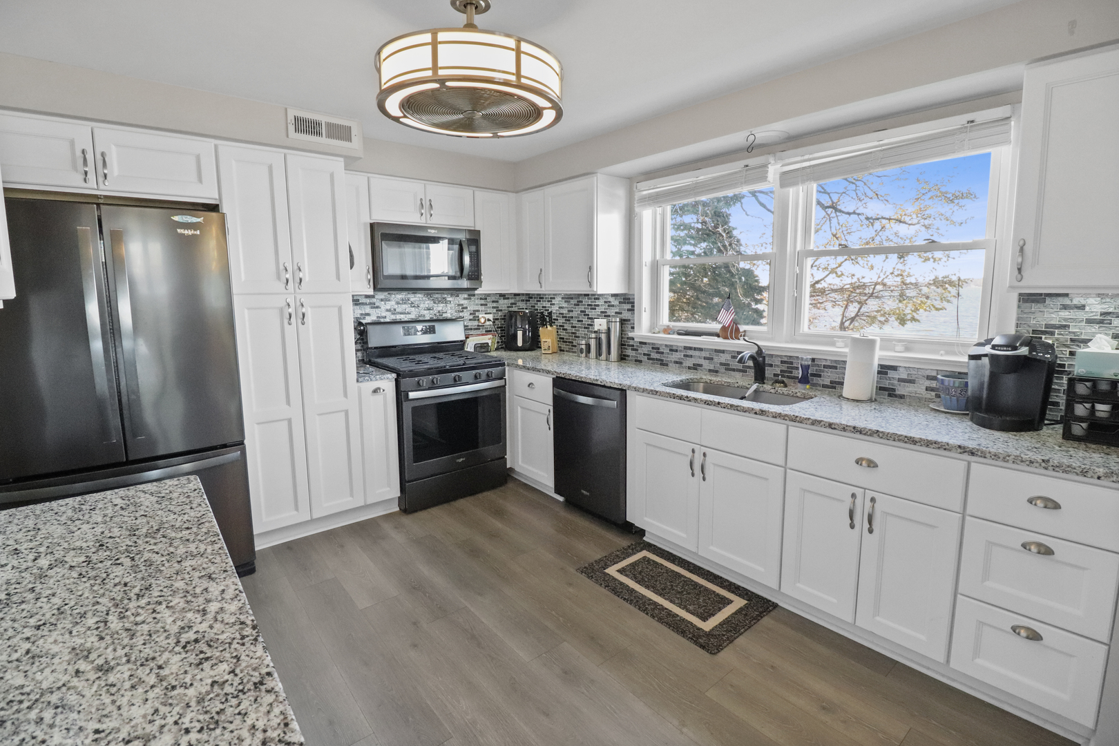 22 N Pistakee Lake Road 2A