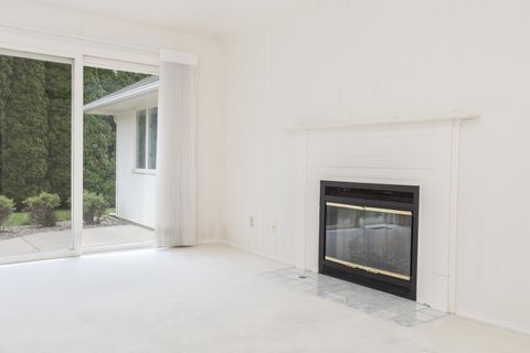 Tiny photo for 5 Downing Circle, Bloomington, IL 61704 (MLS # 12647699)