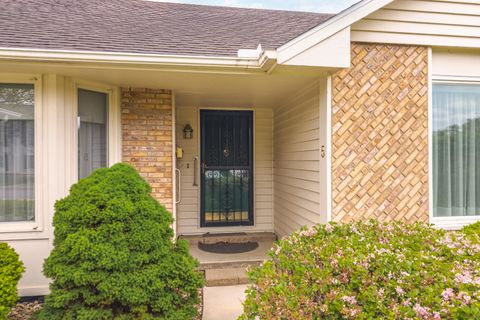 Tiny photo for 5 Downing Circle, Bloomington, IL 61704 (MLS # 12647699)