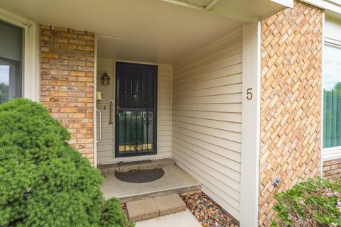 Tiny photo for 5 Downing Circle, Bloomington, IL 61704 (MLS # 12647699)