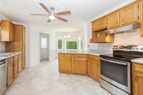 Tiny photo for 5 Downing Circle, Bloomington, IL 61704 (MLS # 12647699)